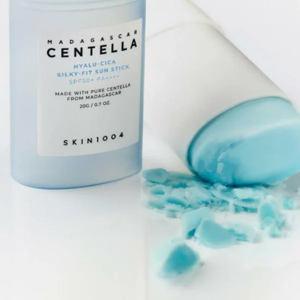 SKIN1004 - Madagascar Centella Hyalu-Cica Silky-Fit Sun Stick - 20g