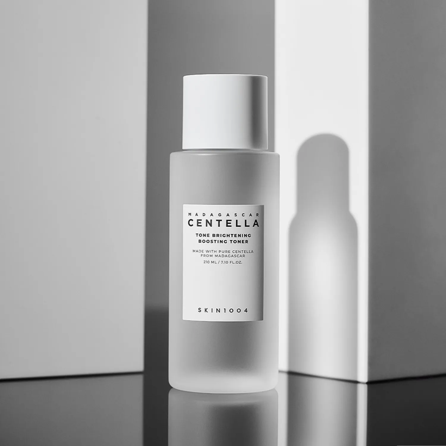 SKIN1004 - Madagascar Centella Tone Brightening Boosting Toner - 210ml