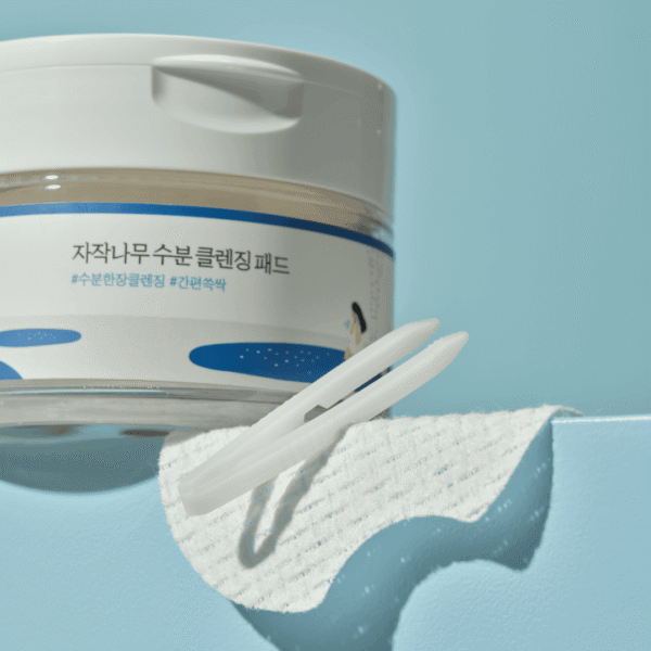 Skip to the end of the images gallery Skip to the beginning of the images gallery Round Lab - Birch Juice Cleansing Pad