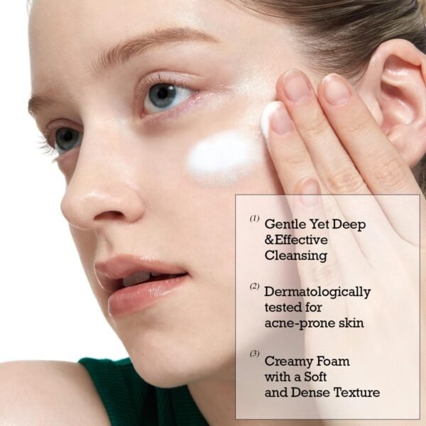 Skip to the beginning of the images gallery Round Lab - Pine Calming Cica Cleanser - 150ml